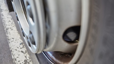 Maintenance-and-check-up-Recognize-worn-brake-discs