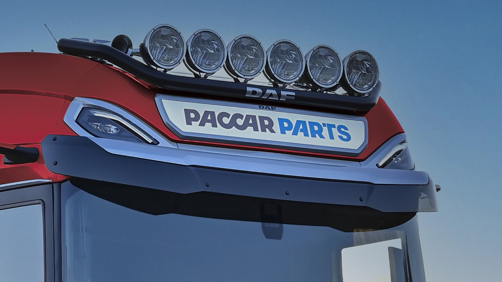 Parts-Accessoires-DAF-LED-PLATE-1600x900-166150